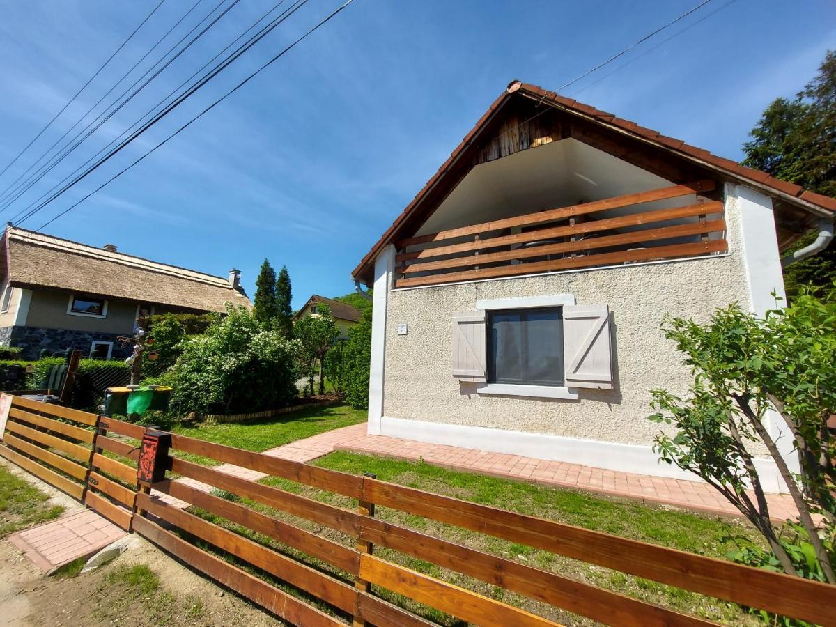 Kilatas A Tora Apartman Szigliget Exterior foto